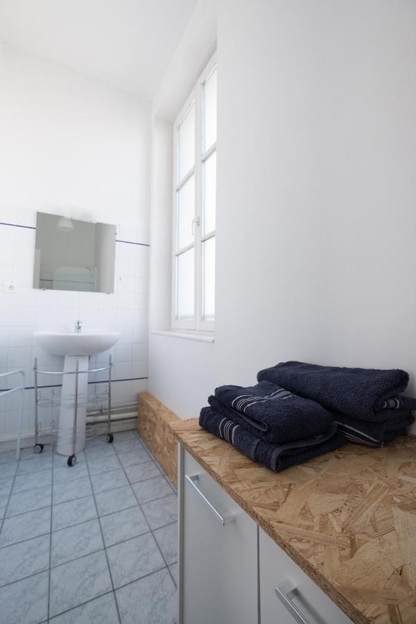 St Cyr Logement Lumineux Dans Coeur De Ville & Wifi Boulogne-sur-Mer Exterior foto